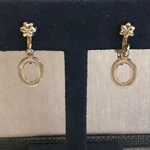 Silver Flower with Oval Dangle Earrings